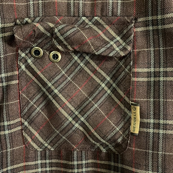 Merrell Long Sleeves Plaid Opti-Wick Button Up shirt size M - Picture 8 of 11
